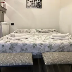 Bed & Breakfast Alma Megaris, Naples
